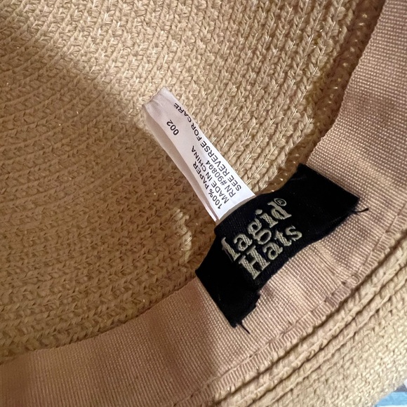 "Do not disturb" Embroidered Floppy Beach Hat - Picture 2 of 4